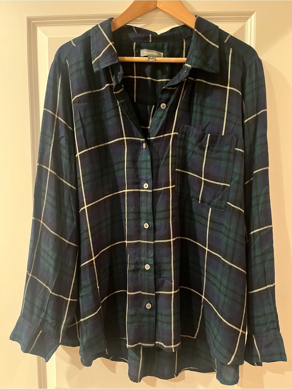 Plaid Button Down Shirt Blouse in Navy, Green and Cream Preppy Classic NWT - Picture 3 of 10
